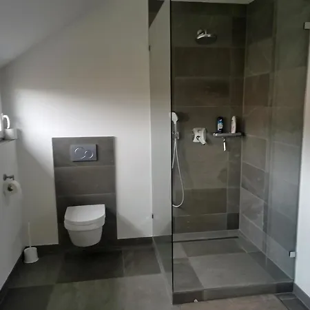 Grosse Im Schlossensemble Seusslitz * Bornitz