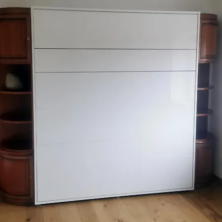 Apartment Grosse Fewo Im Schlossensemble Seusslitz Bornitz